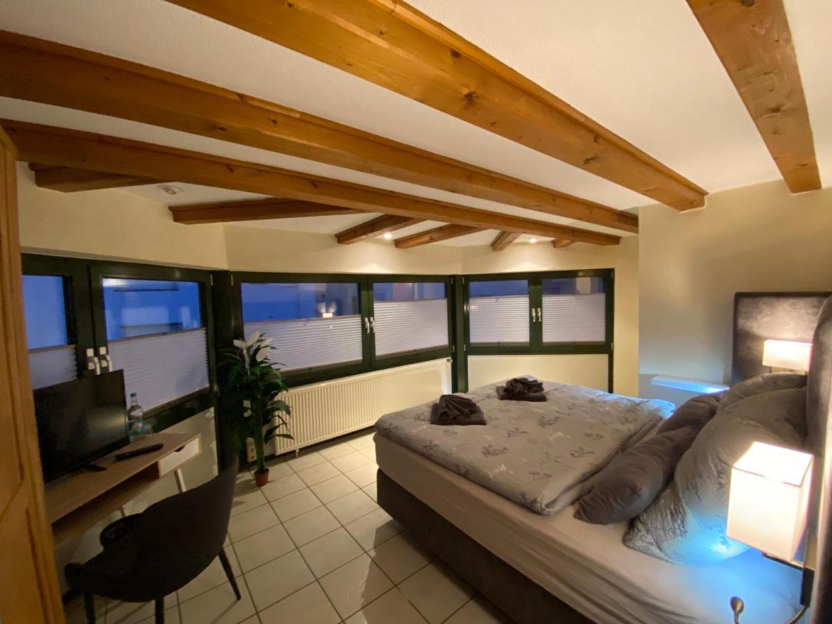 Gaestehaus Am Kurpark Hotel Garni Horn-Bad Meinberg Ngoại thất bức ảnh