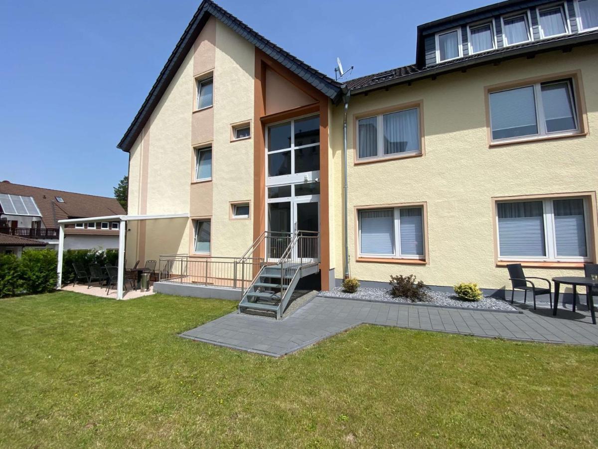 Gaestehaus Am Kurpark Hotel Garni Horn-Bad Meinberg Ngoại thất bức ảnh