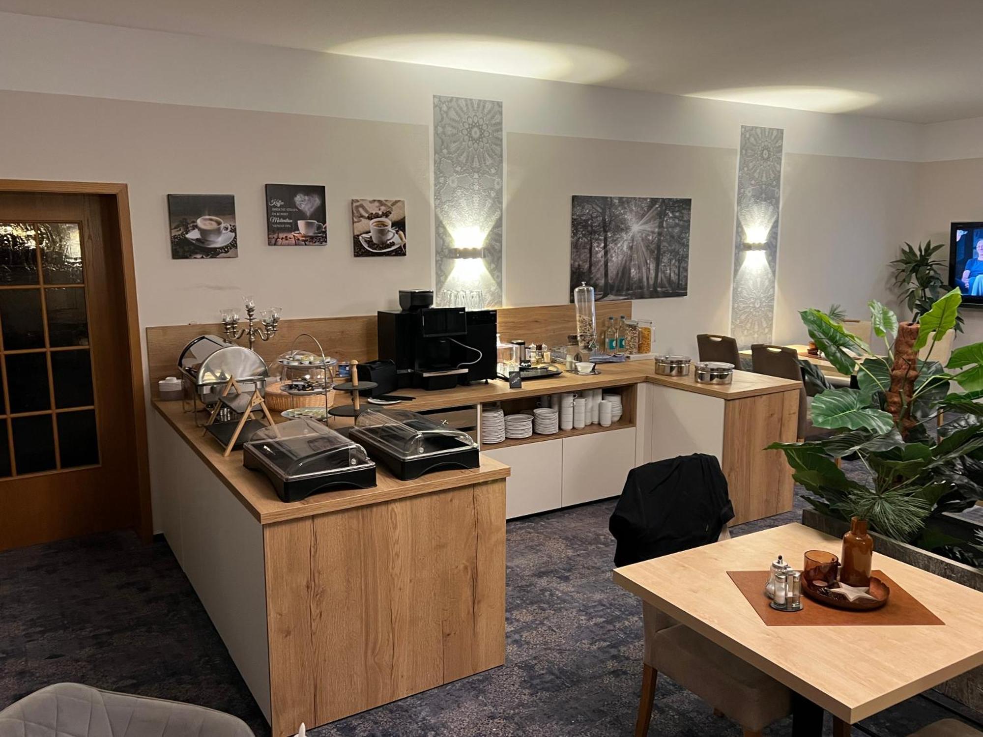 Gaestehaus Am Kurpark Hotel Garni Horn-Bad Meinberg Ngoại thất bức ảnh
